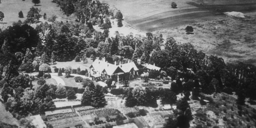 Wombat Park pictorial banner